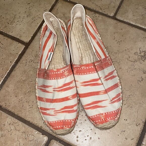 Soludos Res & White Ikat Espadrilles - Picture 2 of 9